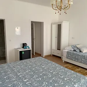 Safira Πανσιόν