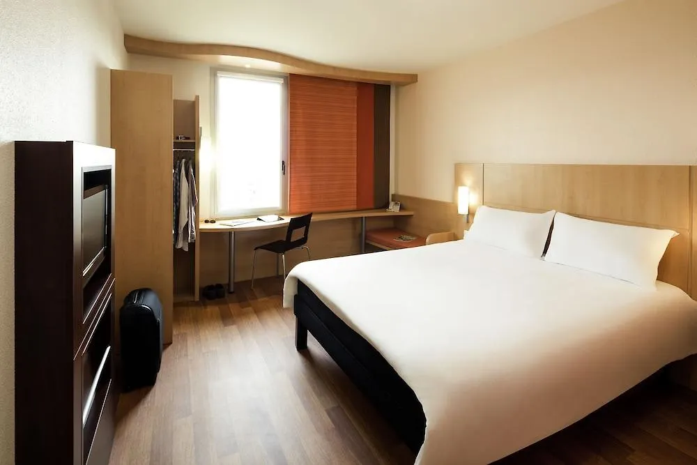 Hotel Ibis Lisboa Saldanha 2*, Lisbon